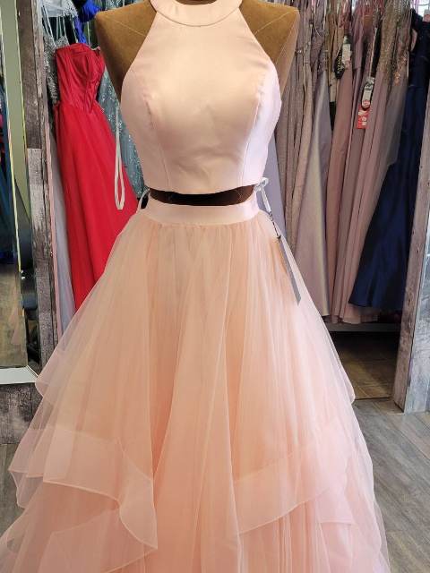 Robe de bal pêche deux-pièces, courte, en tulle